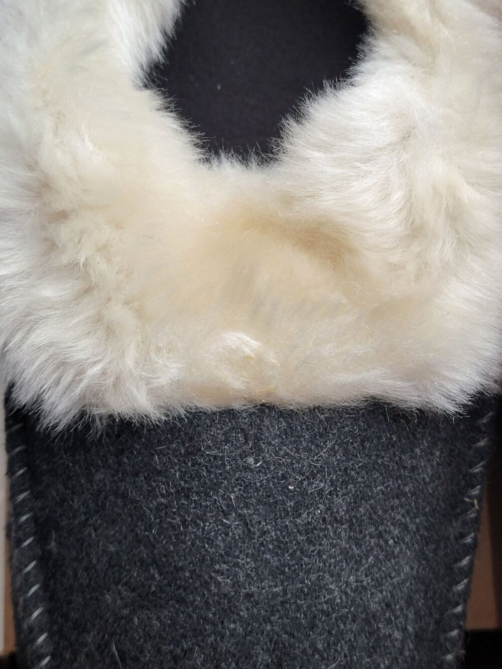 Loft Living Womens Memory Foam Slippers Med 7-8 Blue Faux Fur Non-Skid - Picture 5 of 6